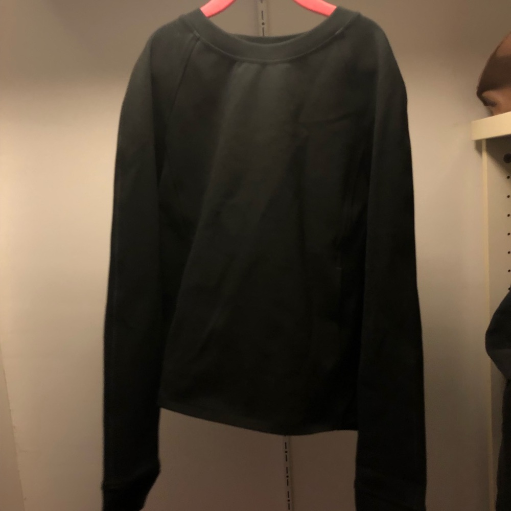 Lululemon top
